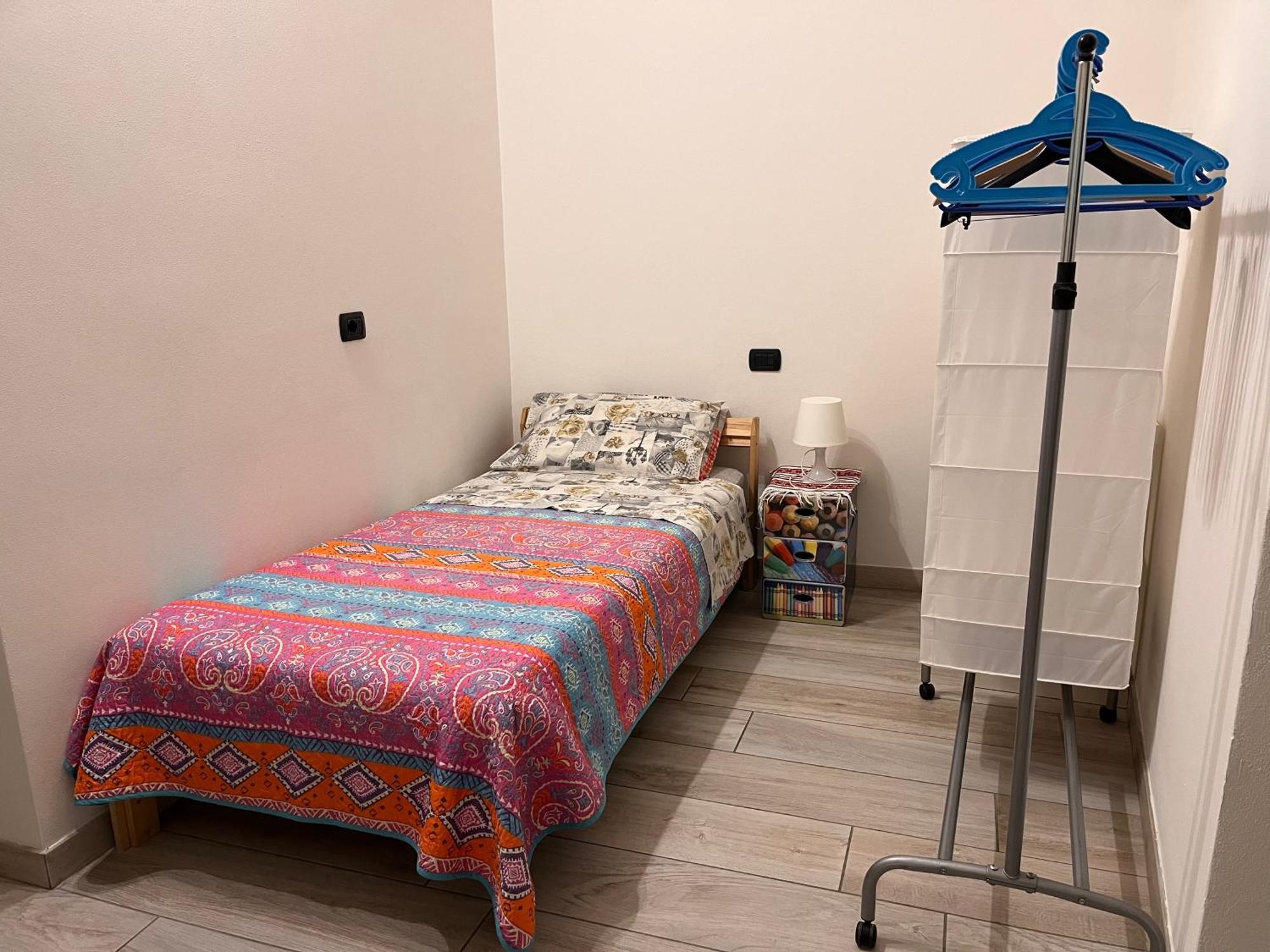 Il Cortile Como Single & Double Room In Apartment No Hotel Εξωτερικό φωτογραφία