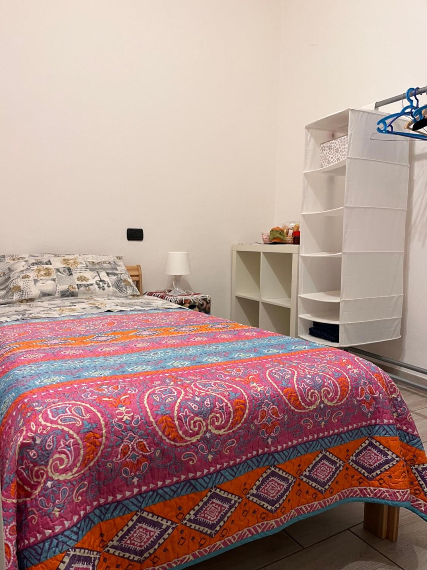 Il Cortile Como Single & Double Room In Apartment No Hotel Εξωτερικό φωτογραφία